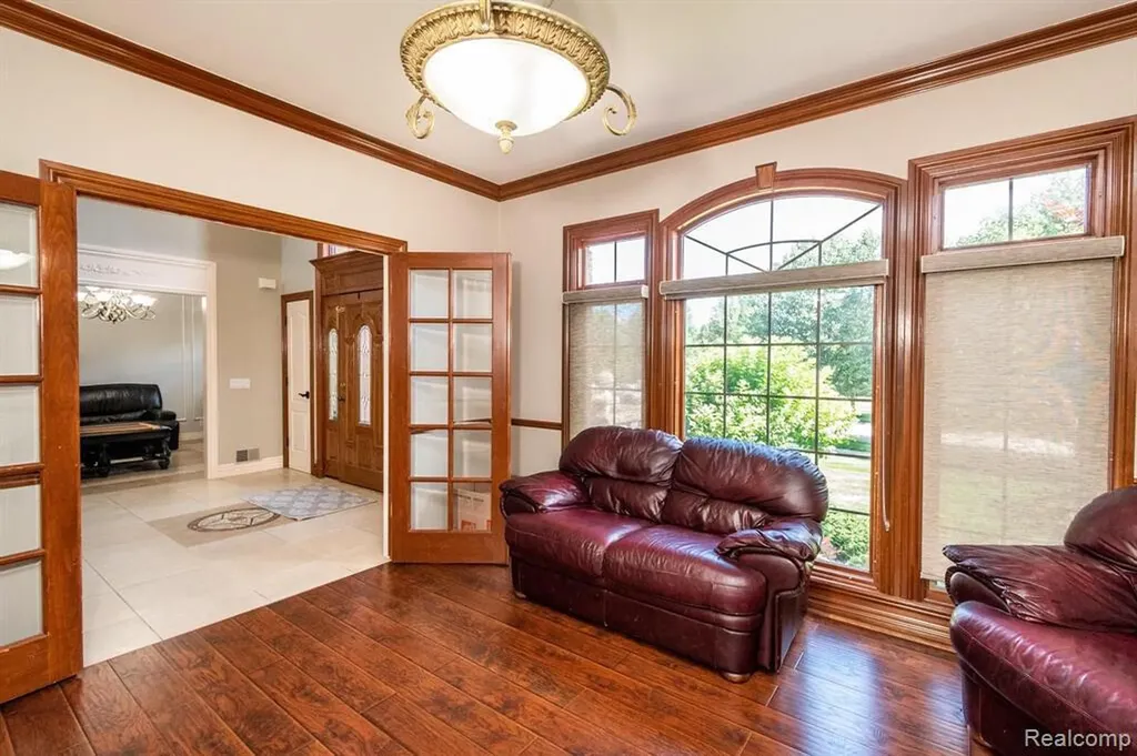 57629 Stonebriar Drive Washington Township MI 48094