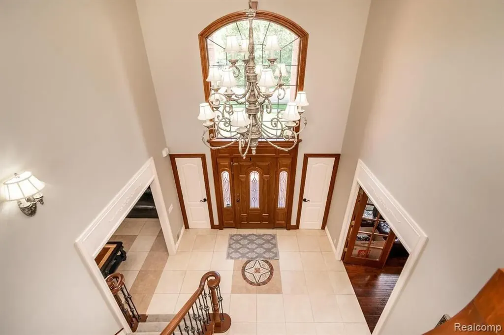 57629 Stonebriar Drive Washington Township MI 48094