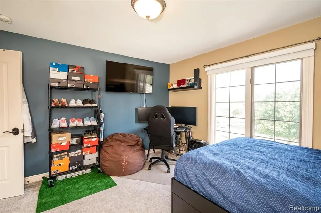 57629 Stonebriar Drive Washington Township MI 48094