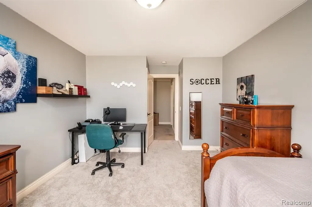 57629 Stonebriar Drive Washington Township MI 48094