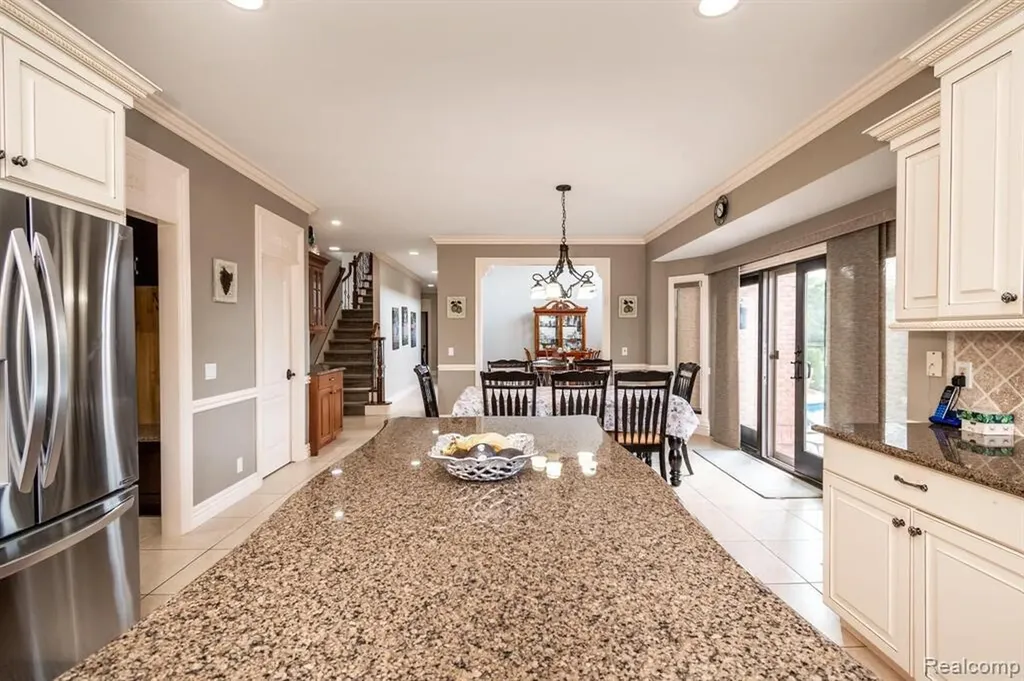 57629 Stonebriar Drive Washington Township MI 48094
