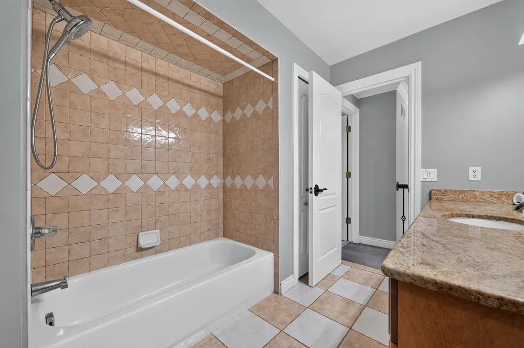 57629 Stonebriar Drive Washington Township MI 48094
