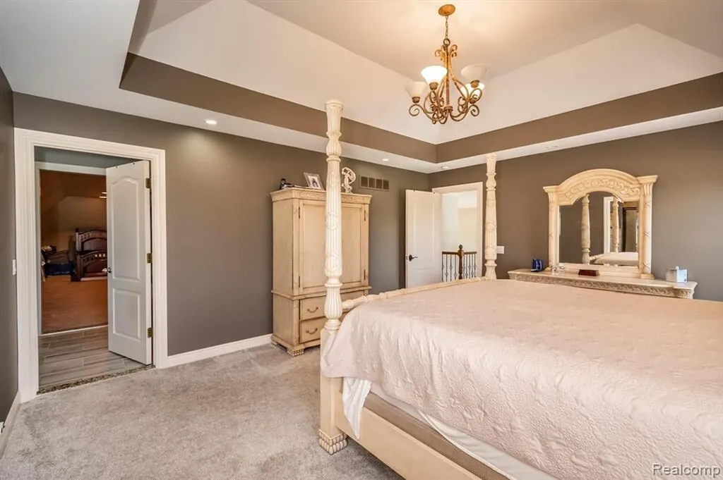 57629 Stonebriar Drive Washington Township MI 48094