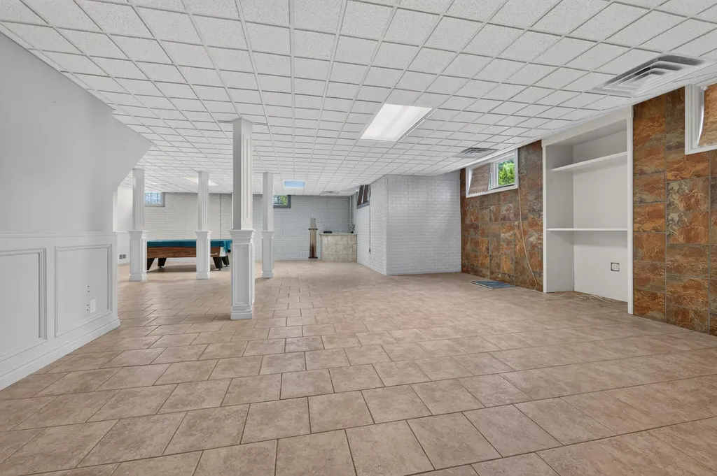 57629 Stonebriar Drive Washington Township MI 48094