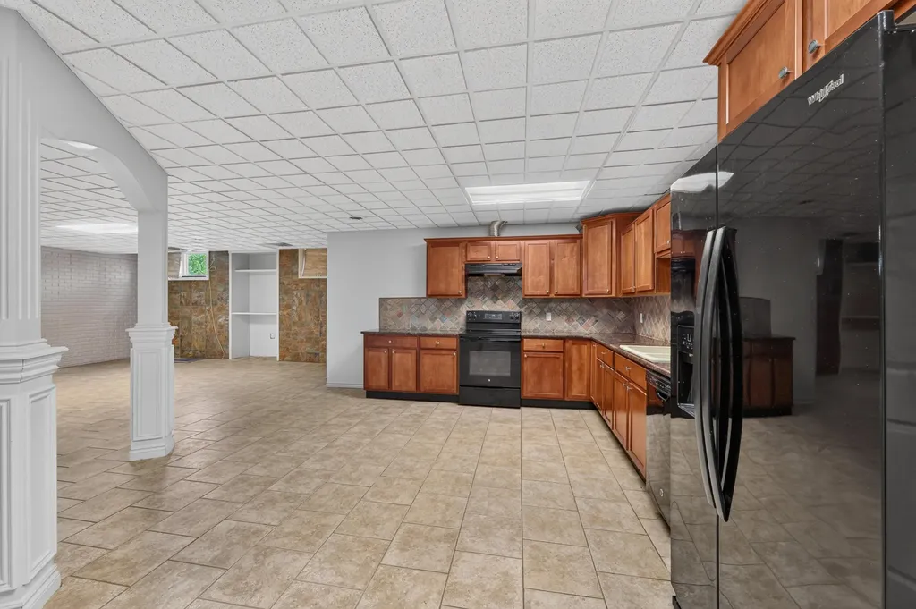 57629 Stonebriar Drive Washington Township MI 48094