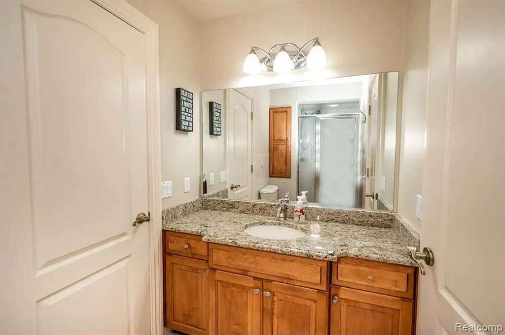 57629 Stonebriar Drive Washington Township MI 48094