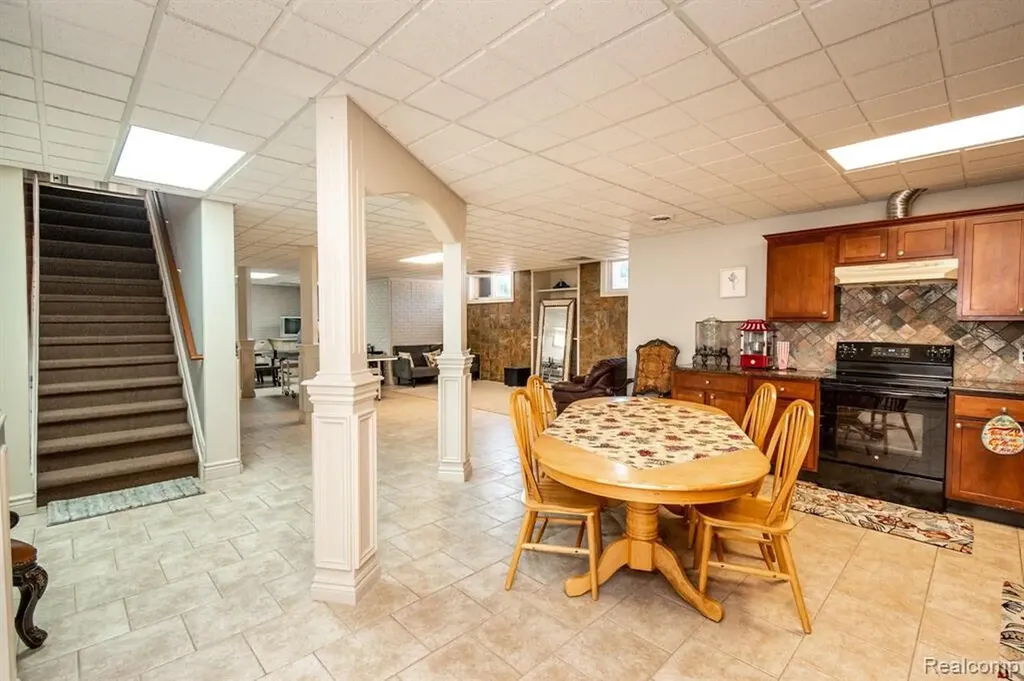 57629 Stonebriar Drive Washington Township MI 48094