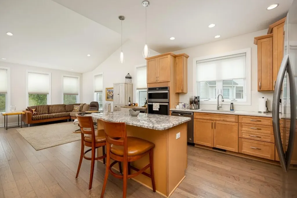 3031 N Spurway Drive Ann Arbor City MI 48105
