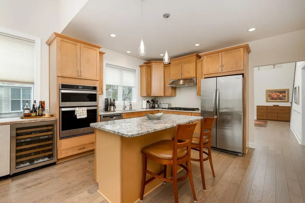 3031 N Spurway Drive Ann Arbor City MI 48105