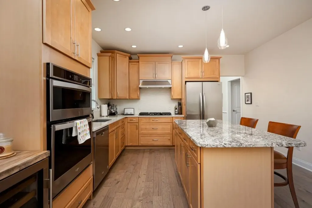 3031 N Spurway Drive Ann Arbor City MI 48105