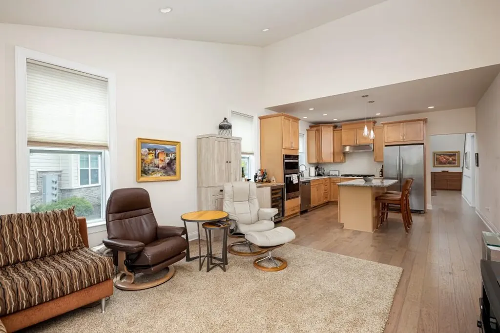 3031 N Spurway Drive Ann Arbor City MI 48105