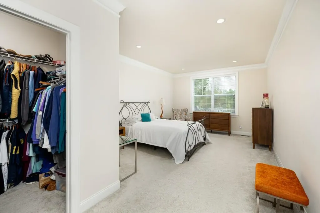 3031 N Spurway Drive Ann Arbor City MI 48105