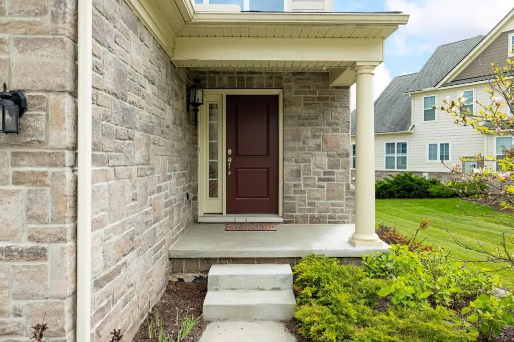 3031 N Spurway Drive Ann Arbor City MI 48105