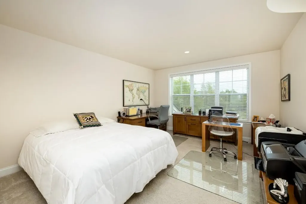 3031 N Spurway Drive Ann Arbor City MI 48105