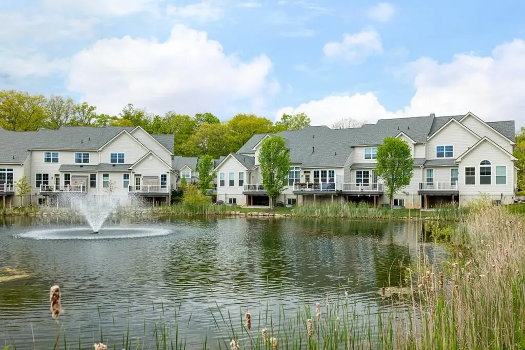 3031 N Spurway Drive Ann Arbor City MI 48105