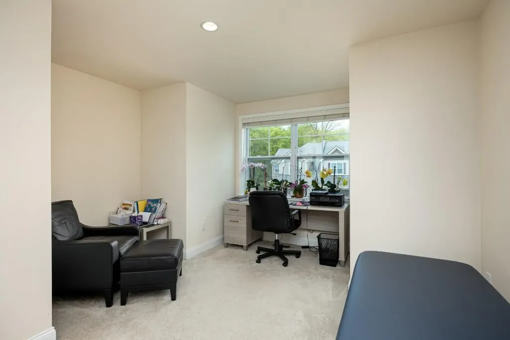 3031 N Spurway Drive Ann Arbor City MI 48105