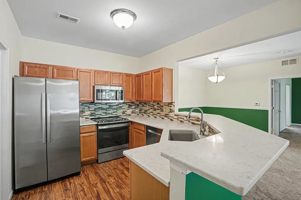 11107 Farmingdale Lane Commerce Charter Township MI 48390