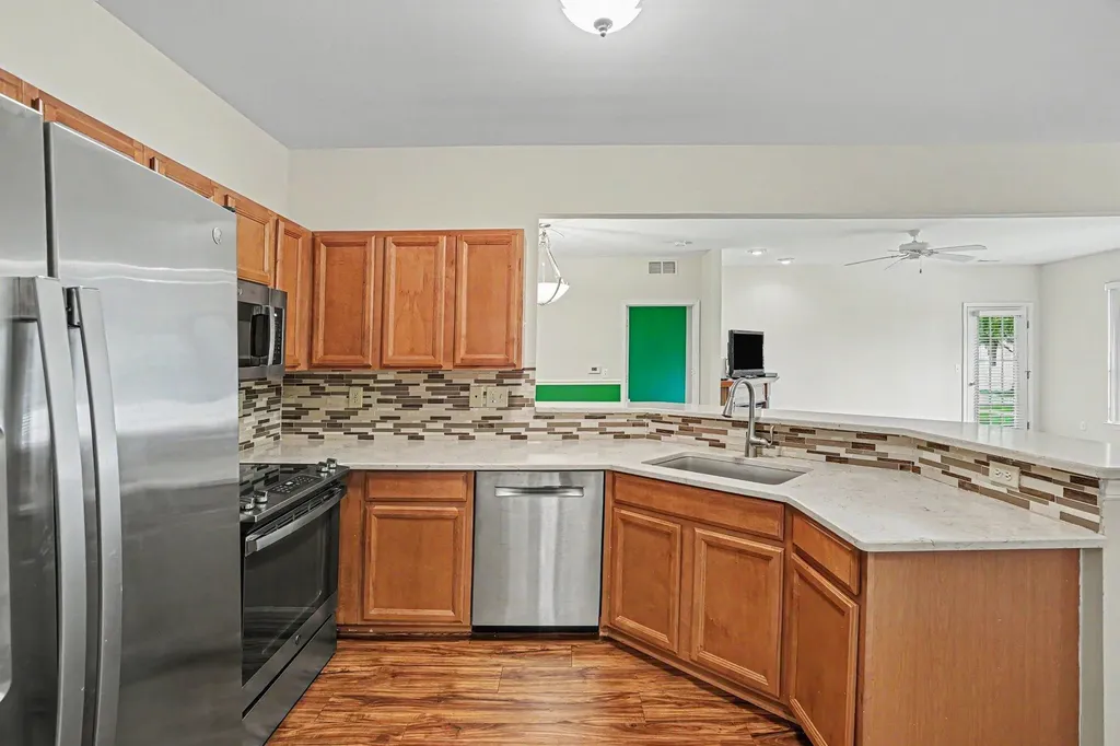 11107 Farmingdale Lane Commerce Charter Township MI 48390