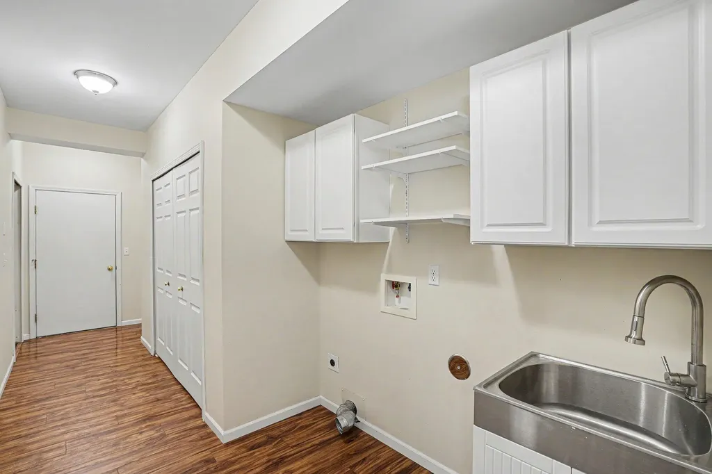 11107 Farmingdale Lane Commerce Charter Township MI 48390