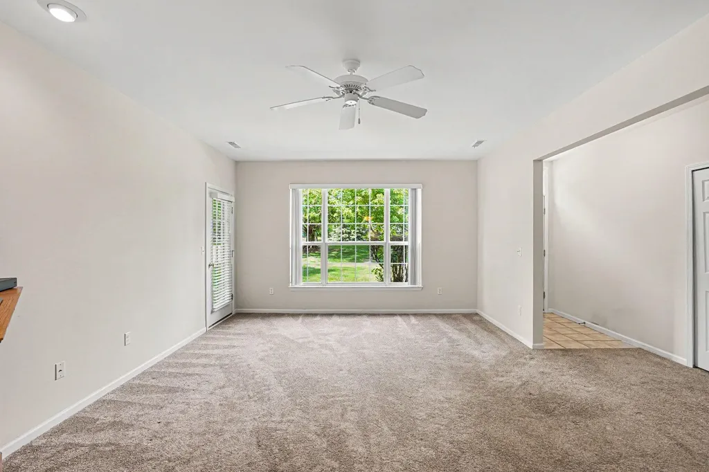 11107 Farmingdale Lane Commerce Charter Township MI 48390