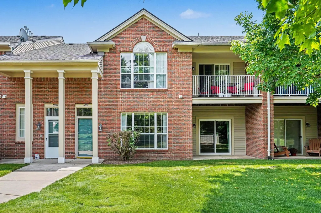 11107 Farmingdale Lane Commerce Charter Township MI 48390