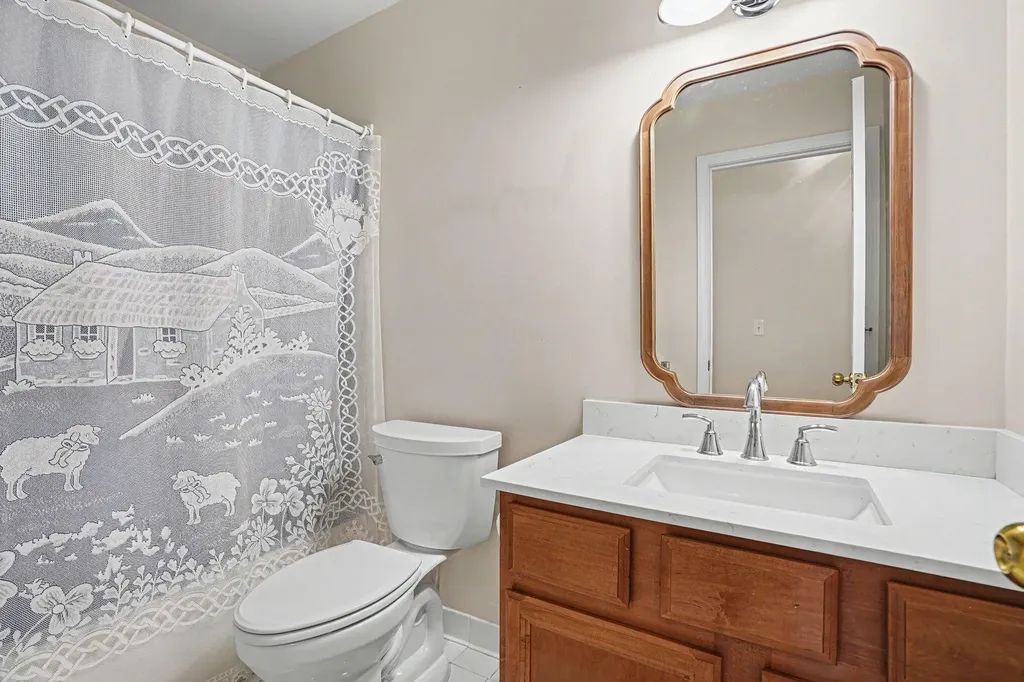 11107 Farmingdale Lane Commerce Charter Township MI 48390