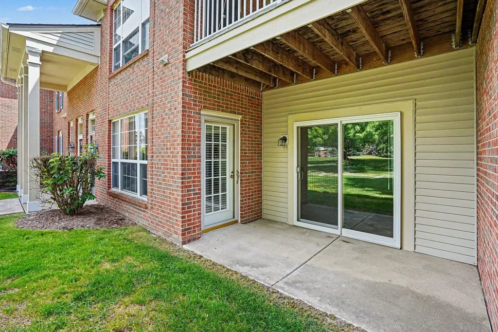 11107 Farmingdale Lane Commerce Charter Township MI 48390