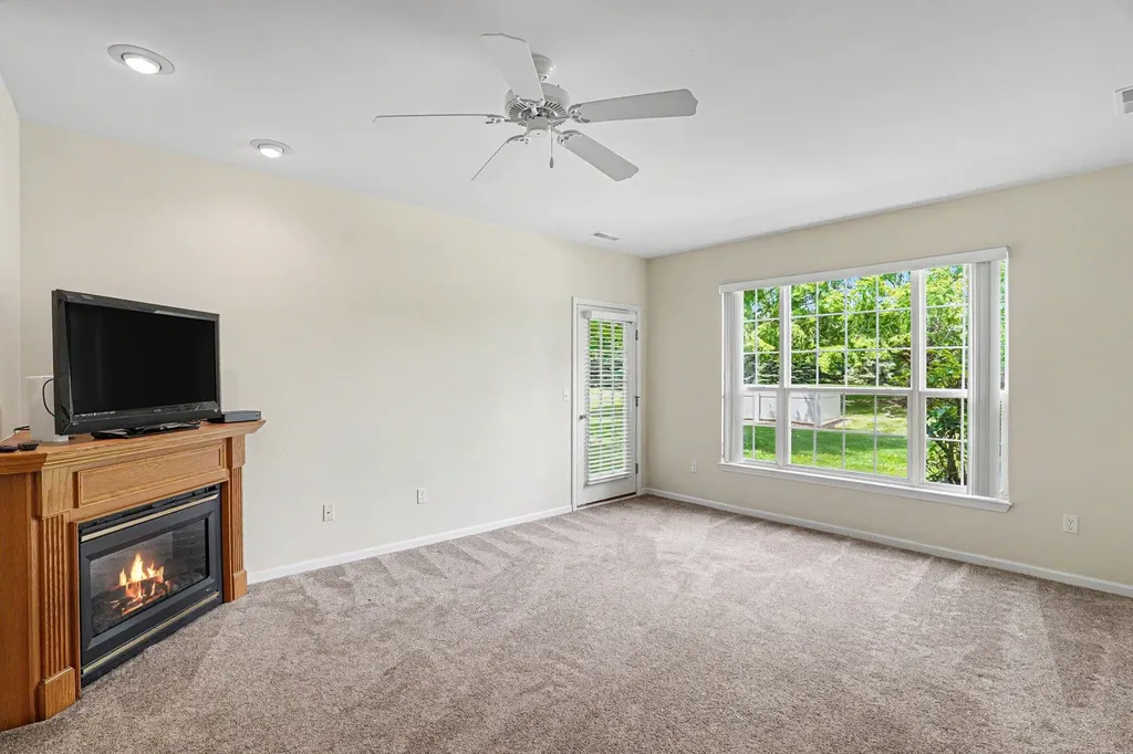 11107 Farmingdale Lane Commerce Charter Township MI 48390