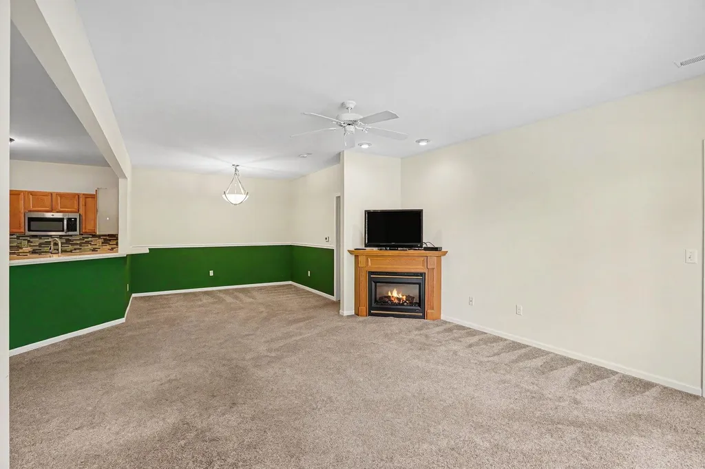 11107 Farmingdale Lane Commerce Charter Township MI 48390