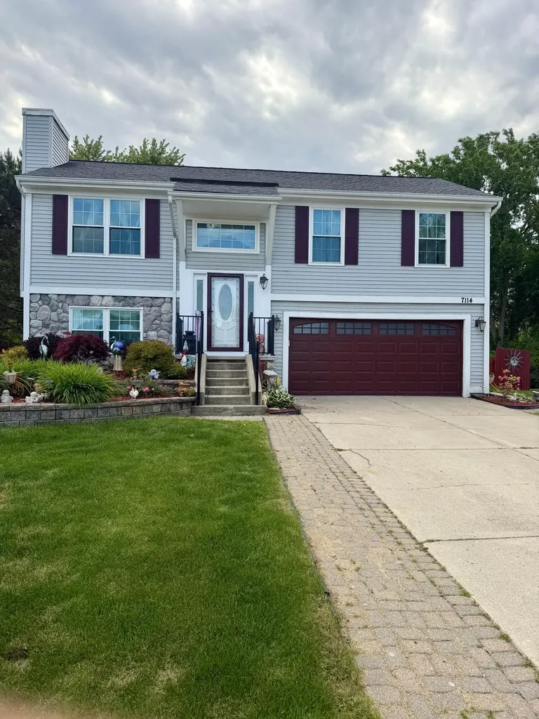 7114 Copper Creek Drive Ypsilanti Charter Township MI 48197