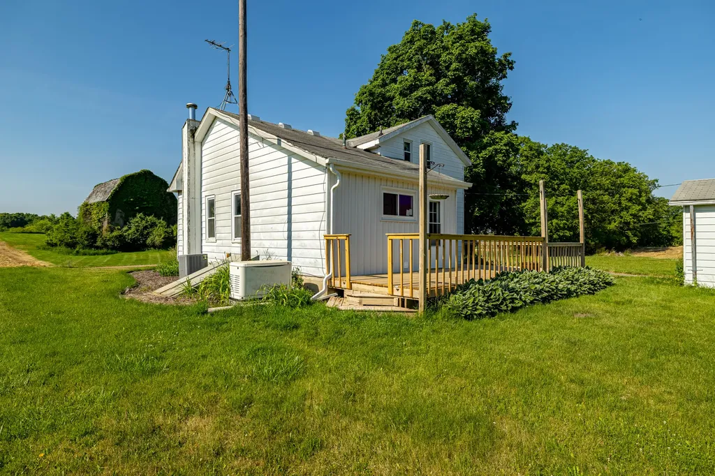 2851 N Dancer Road Lima Township MI 48130