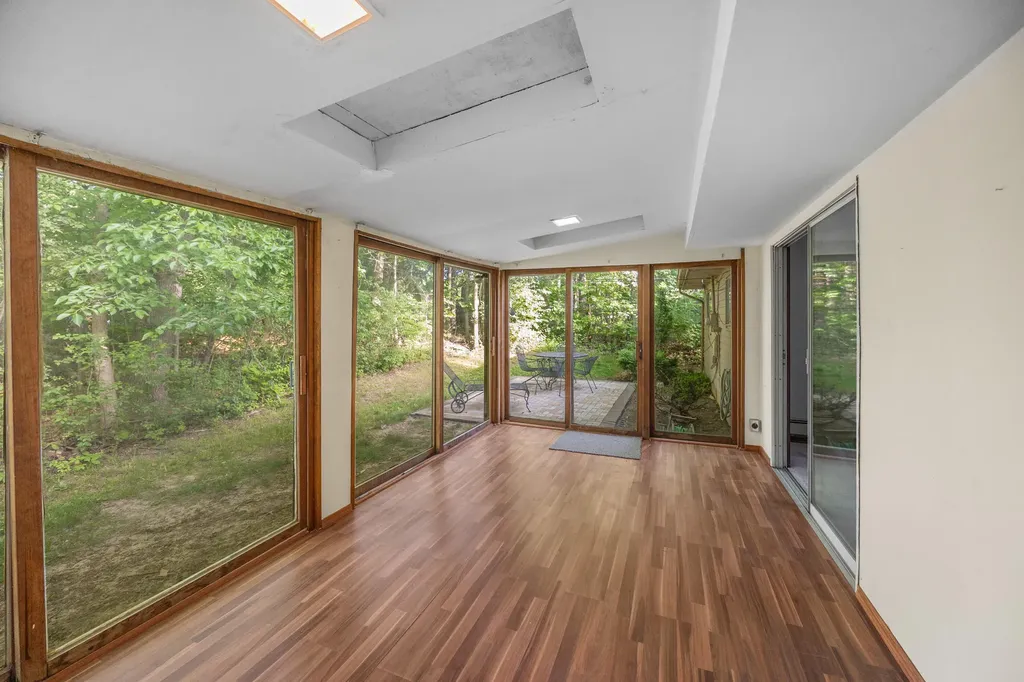 2545 Powell Avenue Ann Arbor City MI 48104