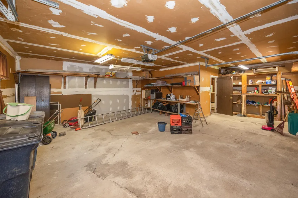 2545 Powell Avenue Ann Arbor City MI 48104
