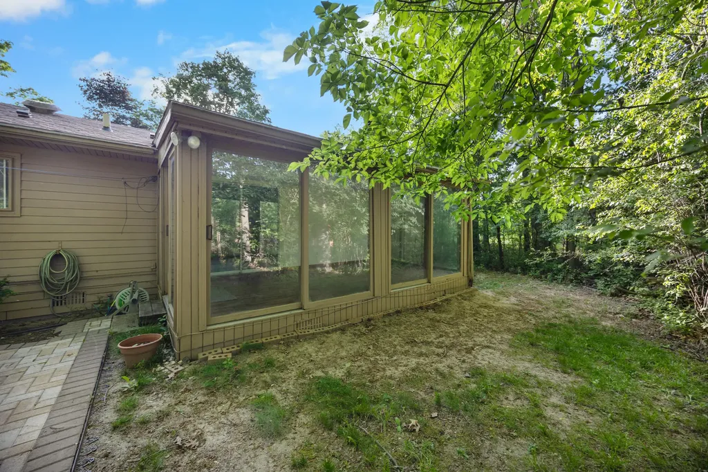 2545 Powell Avenue Ann Arbor City MI 48104
