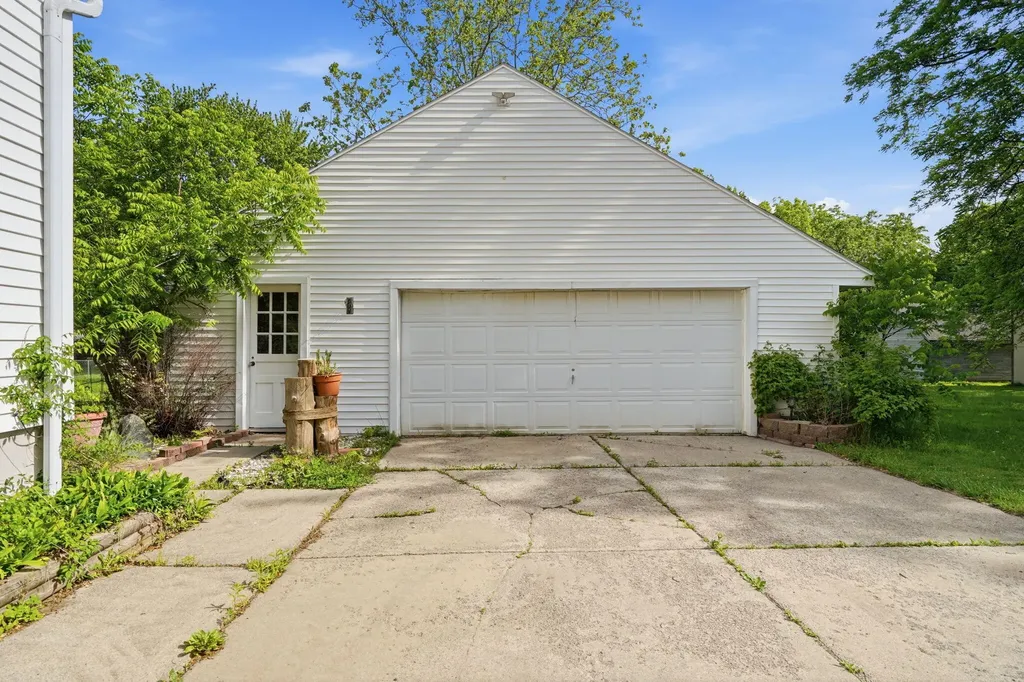 1158 W Reid Road Flint Charter Township MI 48507