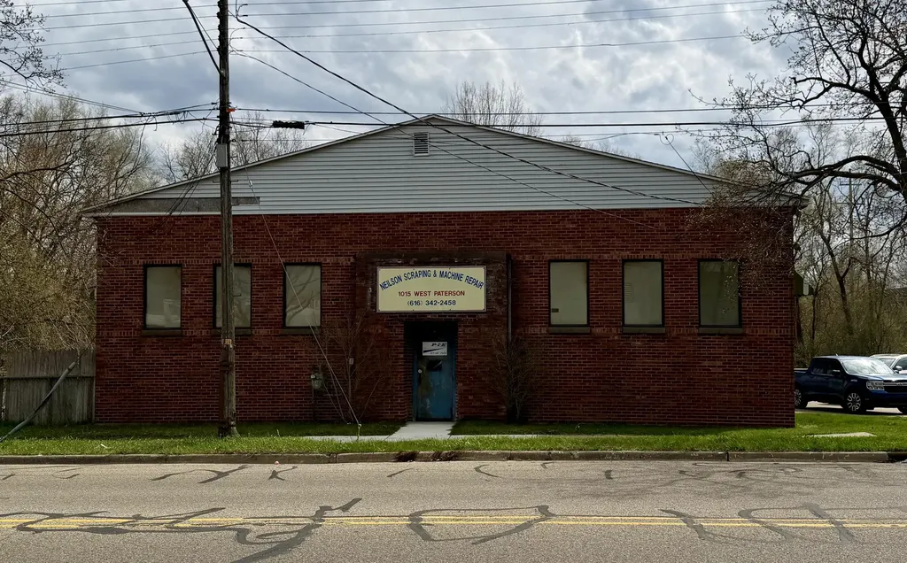 1015 W Paterson Street Kalamazoo City MI 49007