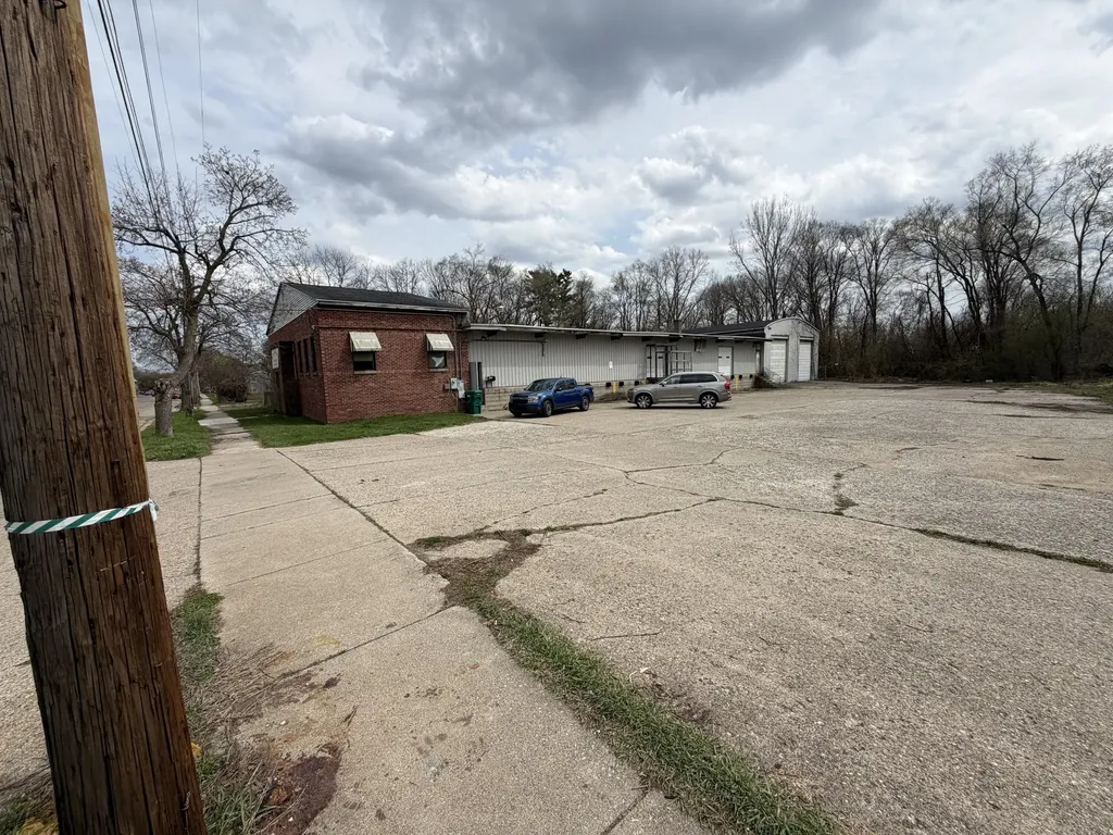1015 W Paterson Street Kalamazoo City MI 49007