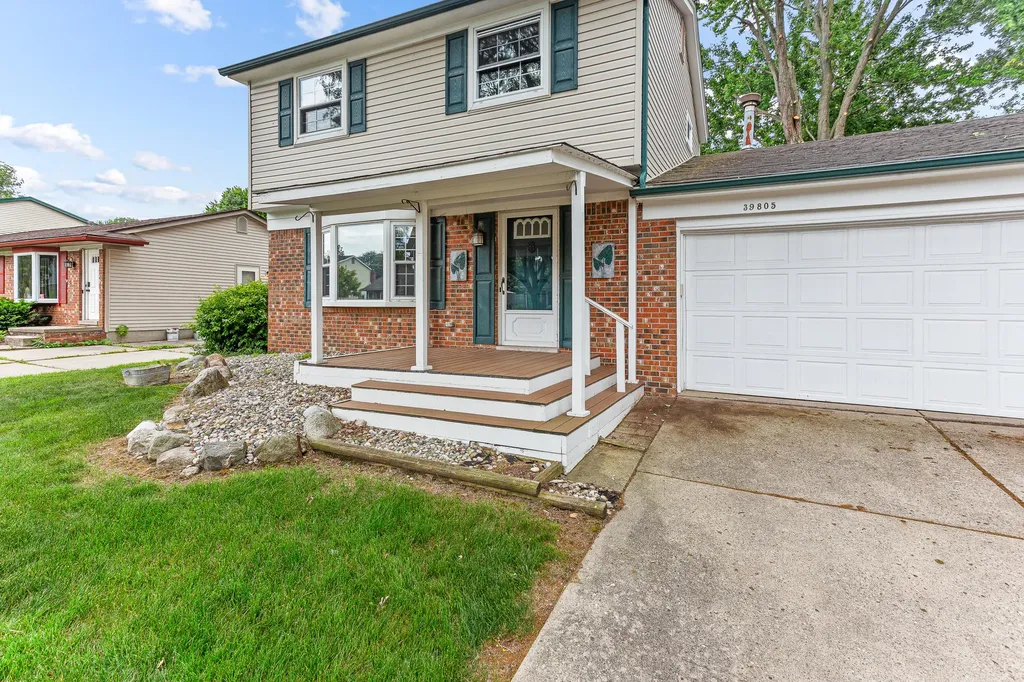 39805 Coronation Road Canton Charter Township MI 48188