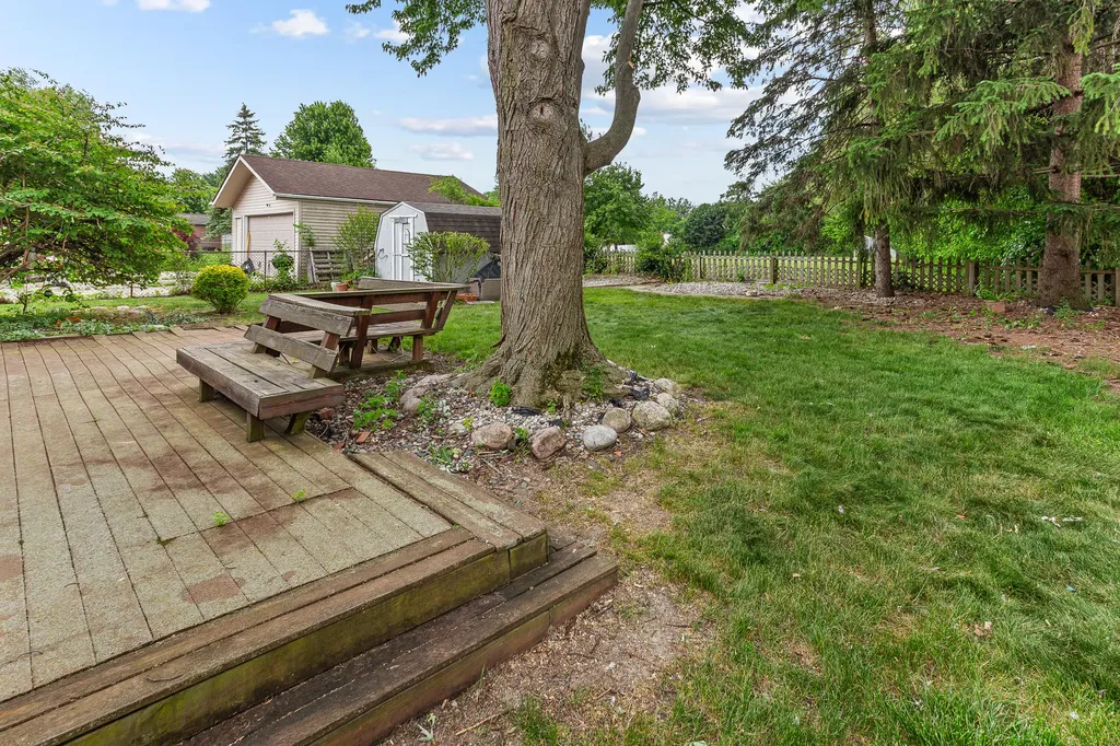 39805 Coronation Road Canton Charter Township MI 48188
