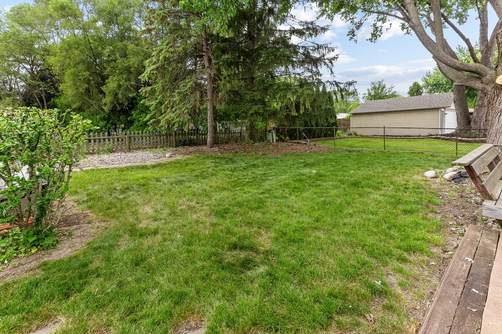 39805 Coronation Road Canton Charter Township MI 48188