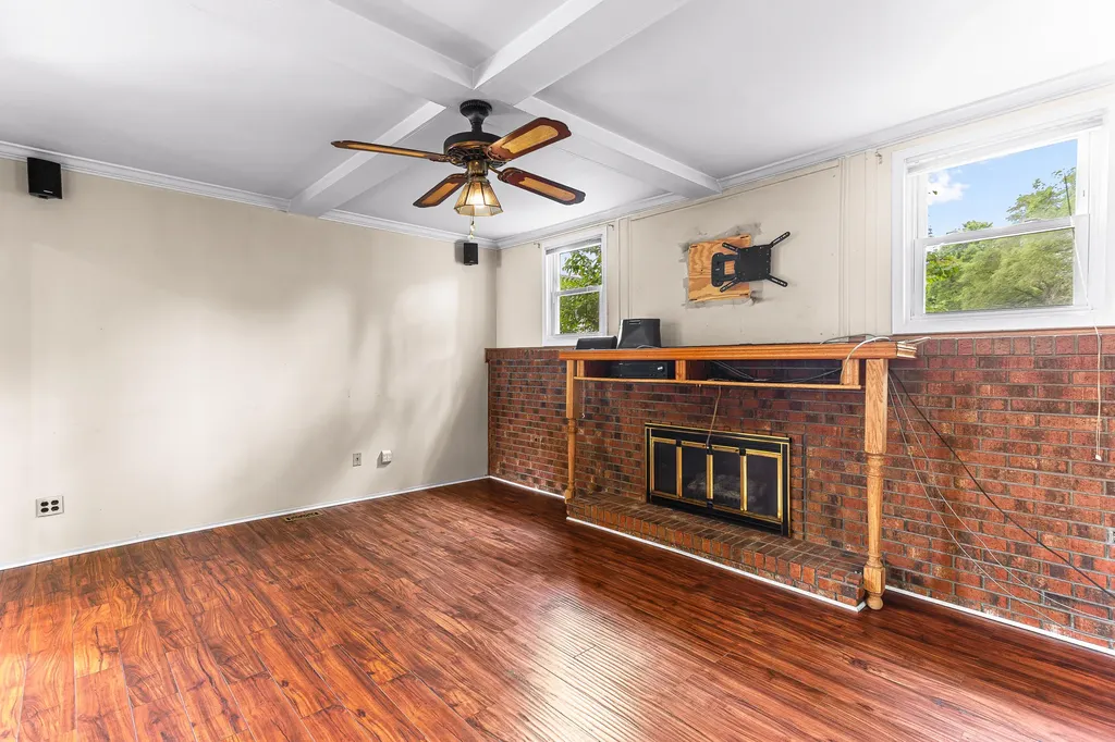 39805 Coronation Road Canton Charter Township MI 48188
