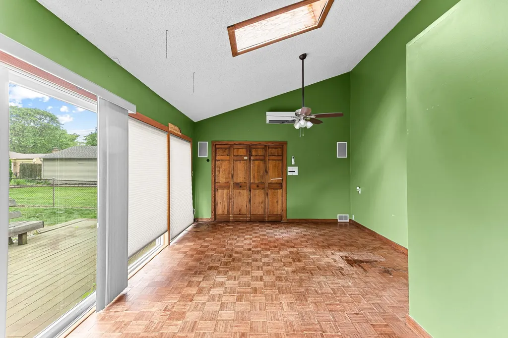 39805 Coronation Road Canton Charter Township MI 48188