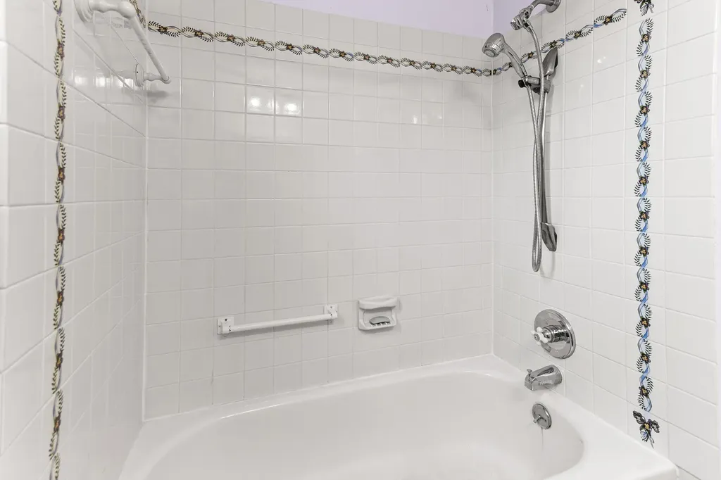 39805 Coronation Road Canton Charter Township MI 48188
