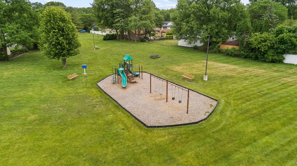 39805 Coronation Road Canton Charter Township MI 48188