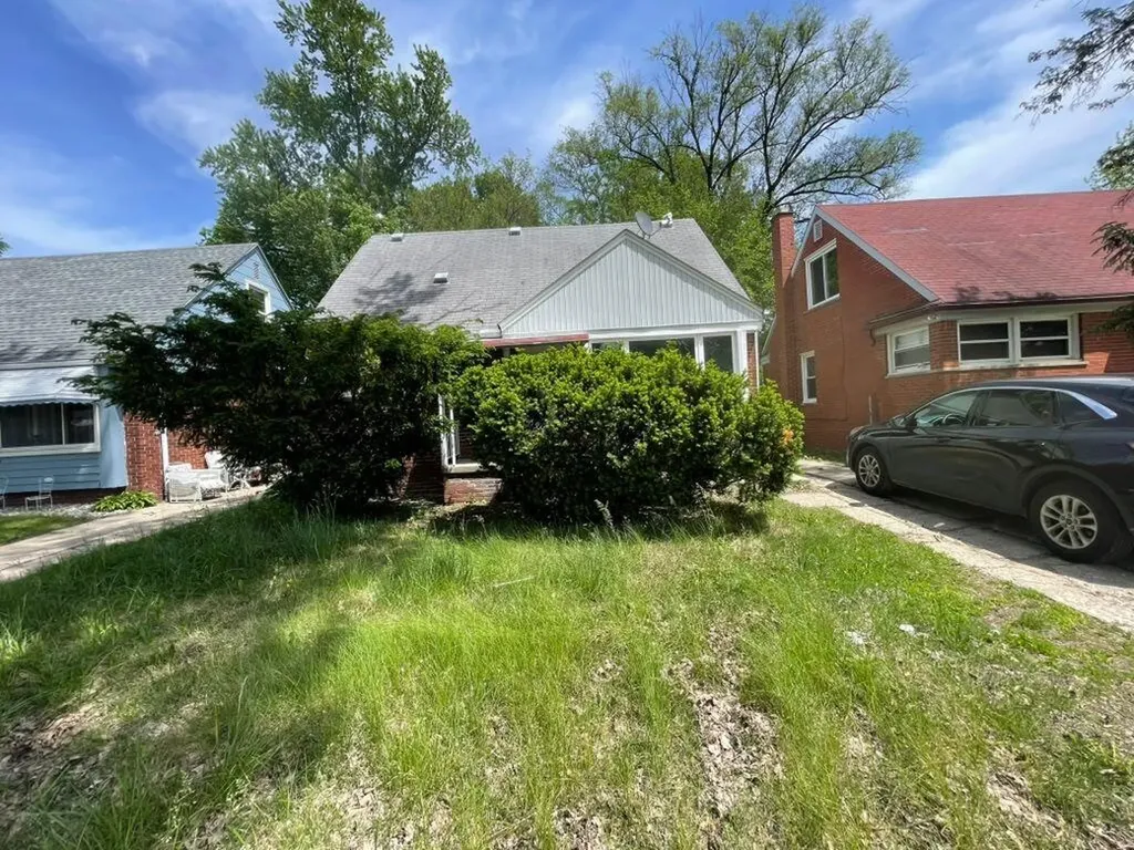 20090 Lahser Road Detroit City MI 48219