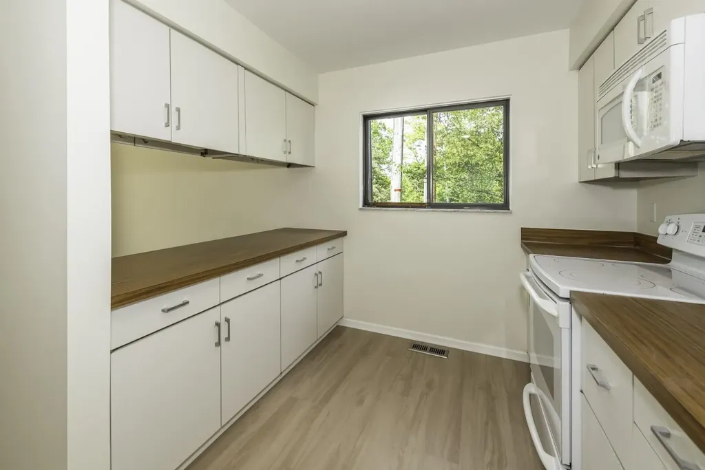 1 Westbury Court Ann Arbor City MI 48105