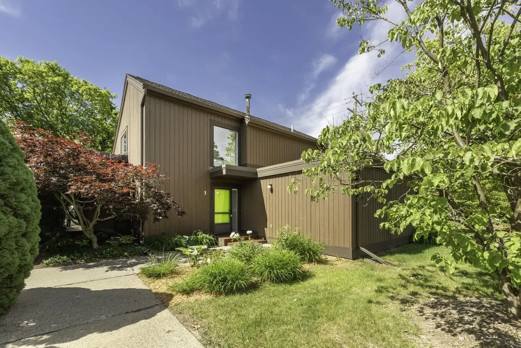 1 Westbury Court Ann Arbor City MI 48105