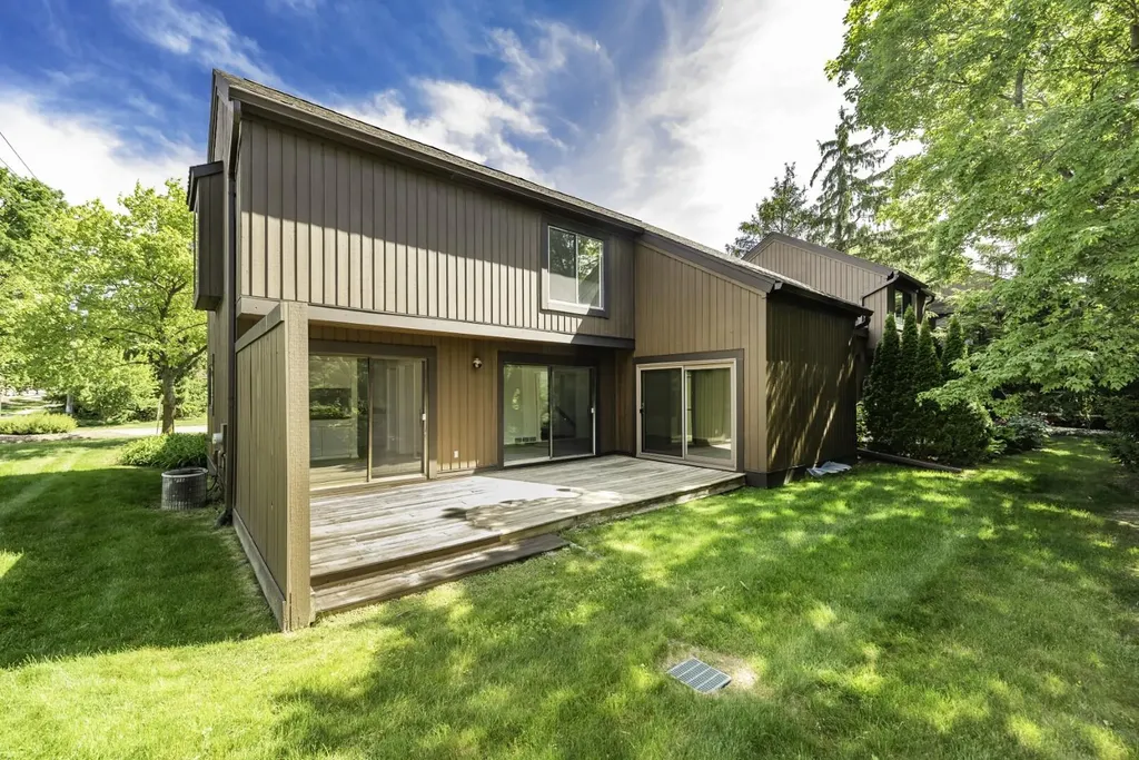 1 Westbury Court Ann Arbor City MI 48105