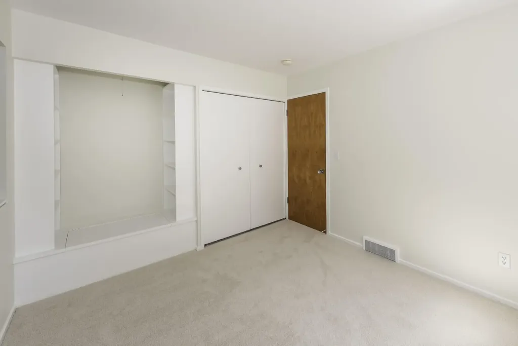 1 Westbury Court Ann Arbor City MI 48105