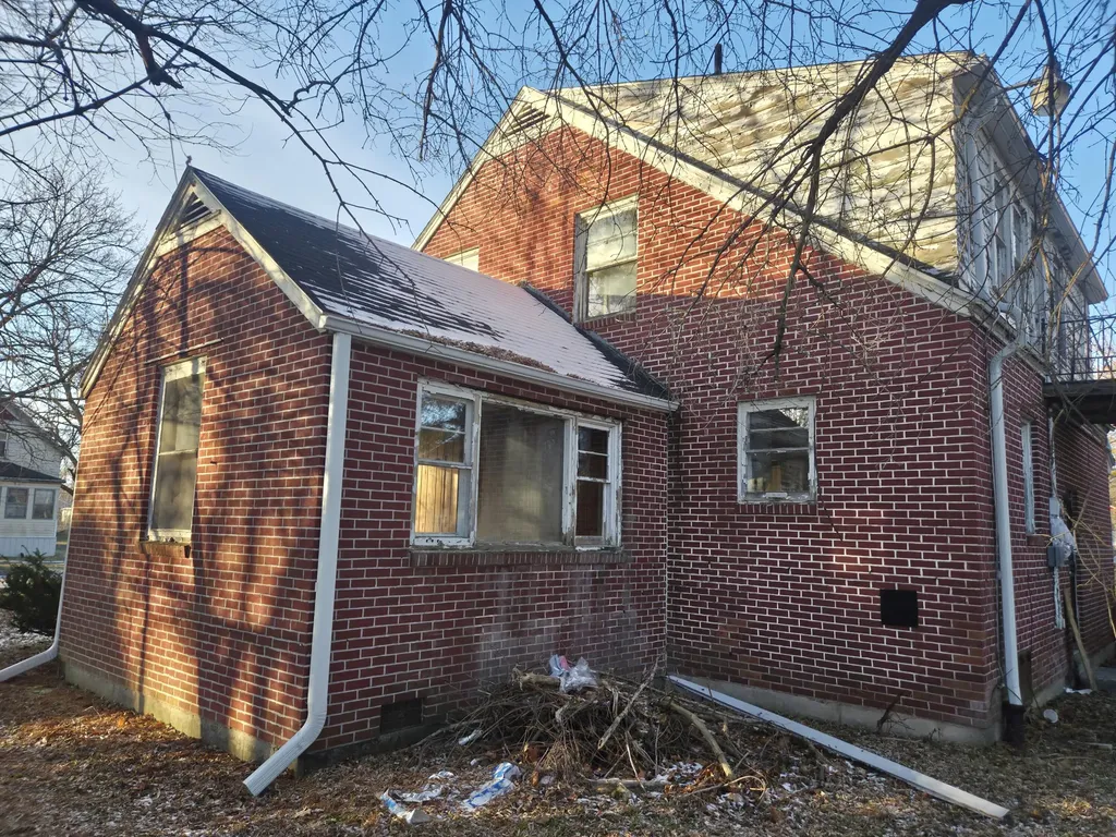 544 S 13th Street Saginaw City MI 48601